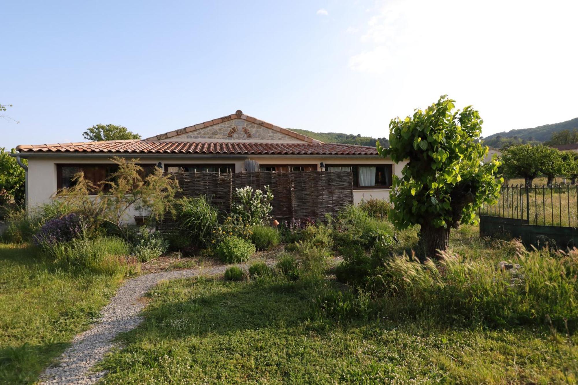 Hotel La Gourmandine Courry Exterior foto
